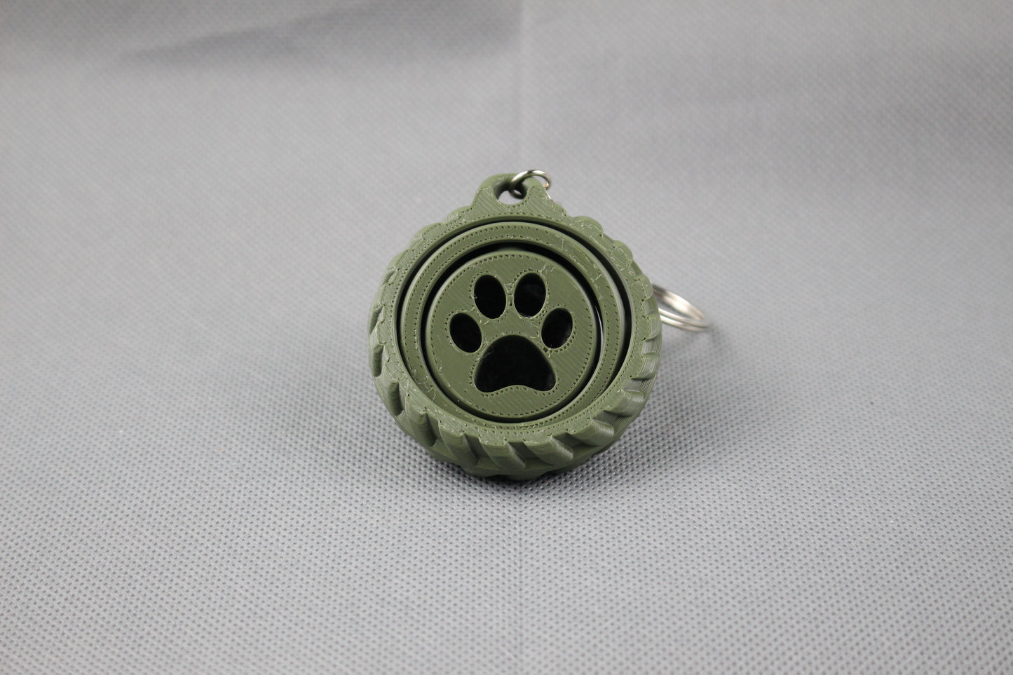 Paw Grip Spinner